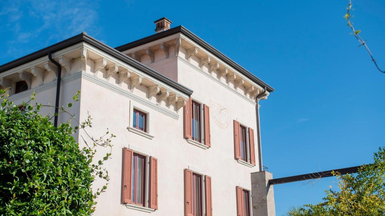 Castello Belvedere Apartments Desenzano del Garda Exterior photo